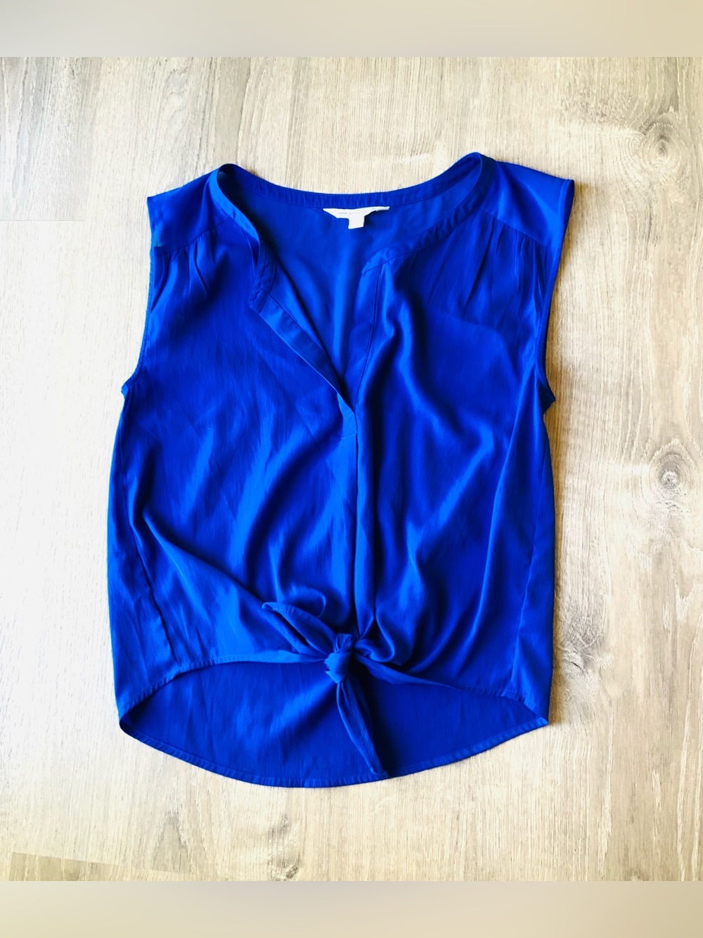 American Eagle Outfitters Sleeveless Tie-Front Top Medium